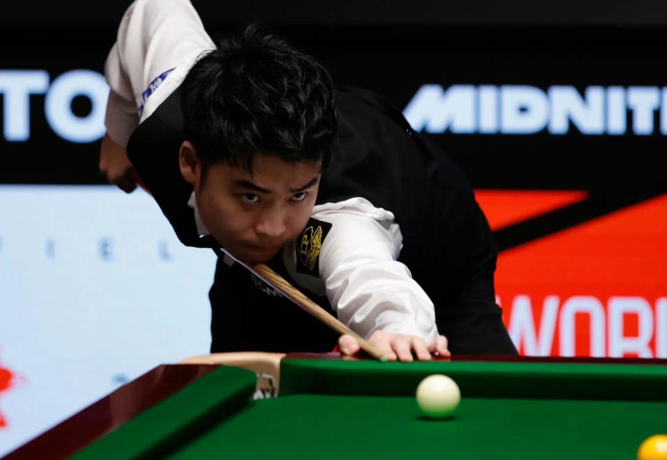 这位年轻的 这位年轻的